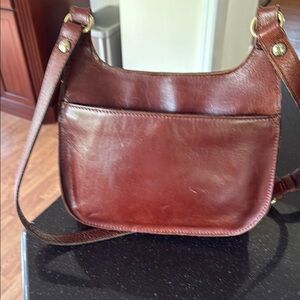 Elegant Brown Leather Shoulder Bag